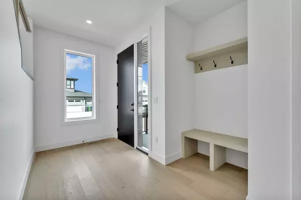 Langdon, AB T0J 1X3,4 North Bridges GLN