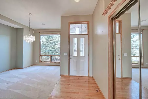 Cochrane, AB T4C 1P6,54 Eagleview WAY