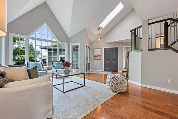 Okotoks, AB T1S 1P3,33 Sunset CRES