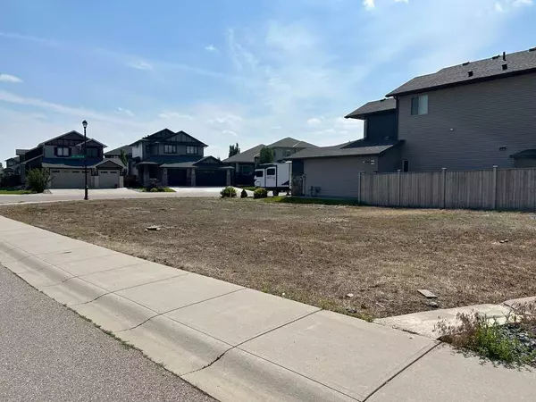 Lethbridge, AB T1K 5W7,14 Canyon Estates Lane W