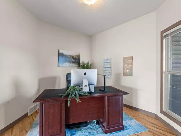 Okotoks, AB T1S 2H9,95 Crystal Shores RD