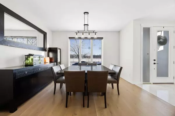 Calgary, AB T3B 2P1,4635 79 ST NW