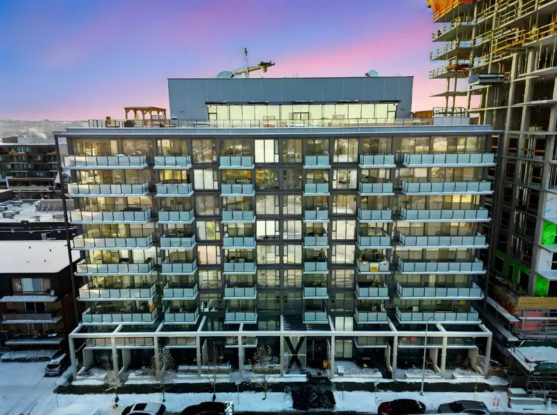 319 9A ST NW, Calgary, AB T2N 1T7