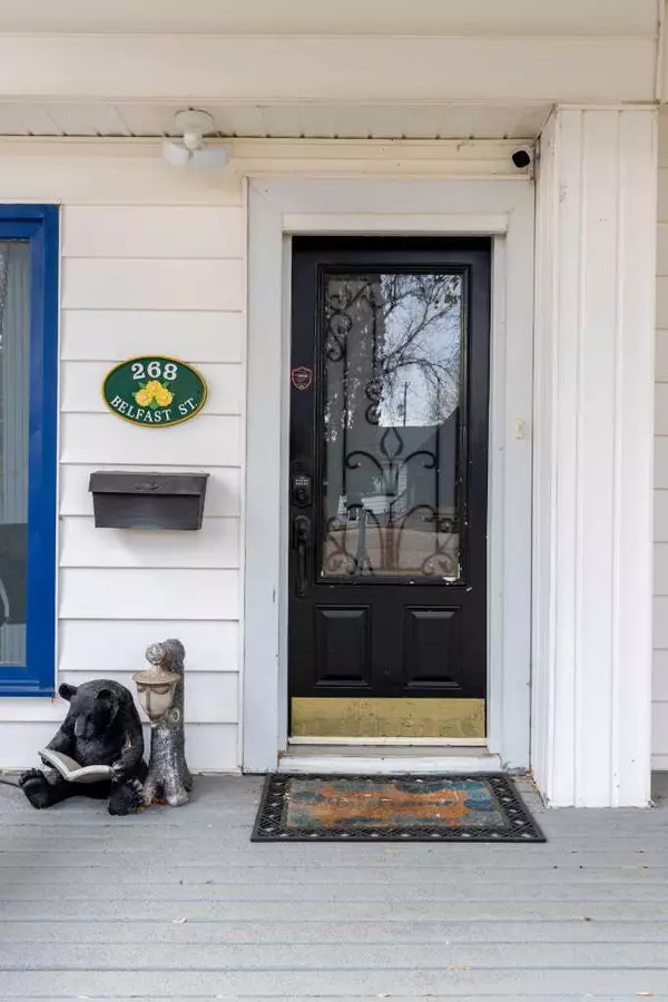 Medicine Hat, AB T1A 0R9,268 Belfast ST SE