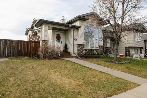 52 Lynx RD N, Lethbridge, AB T1H6V1