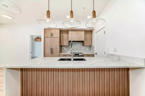 Calgary, AB T3E 0E6,370 Dieppe DR SW #509