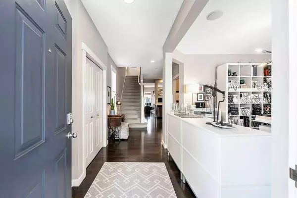 Calgary, AB T2T 6M1,78 Ypres GN SW