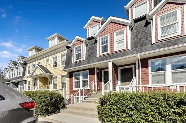 220 Mckenzie Towne Close SE, Calgary, AB T2Z 1A9