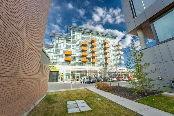 Calgary, AB T2N5G5,110 18A ST NW #638