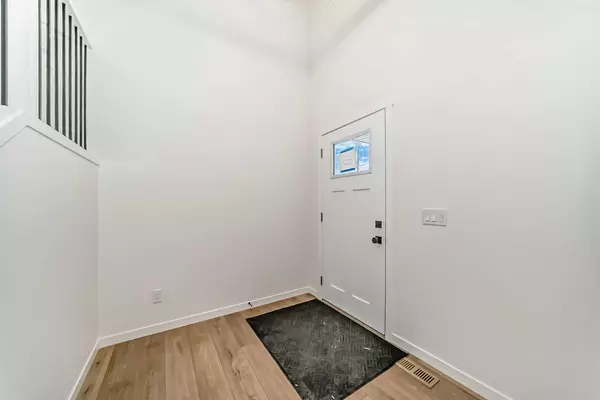 Cochrane, AB T4C 3J5,168 Southborough Common