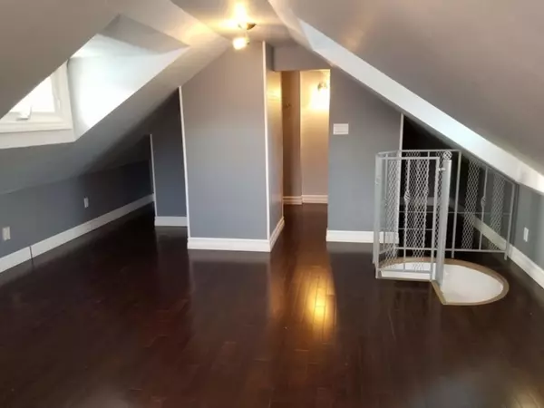 Hinton, AB T7V 1M5,109 Ceal SQ