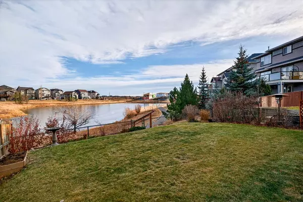 Airdrie, AB T4B 3N5,228 Sagewood LNDG SW