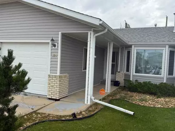 Drumheller, AB T0J 0Y6,830 Birchwood Close