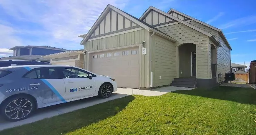 518 Devonia RD W #A, Lethbridge, AB T1J 5J7