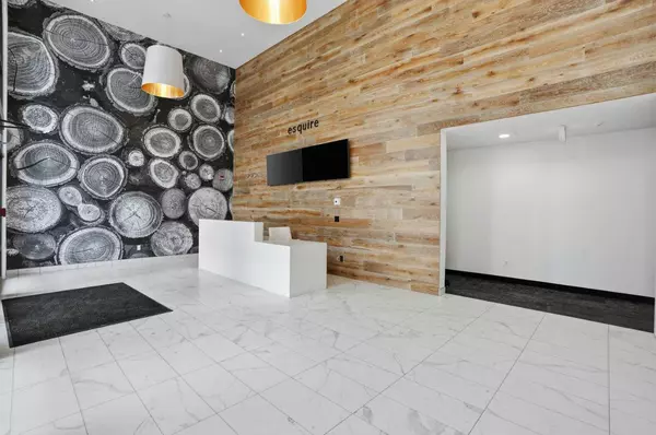 Calgary, AB T3B 6M2,4275 Norford AVE NW #104