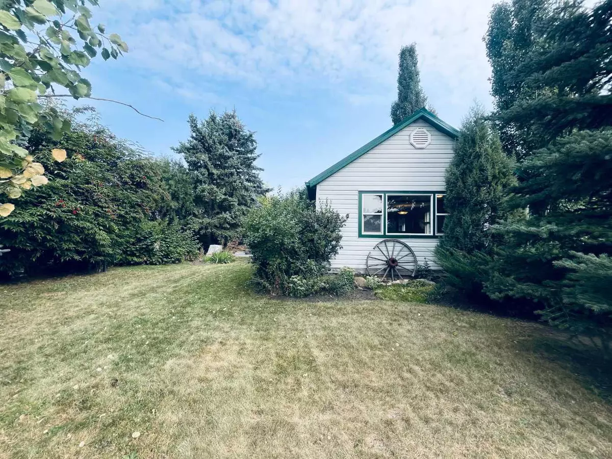 Acme, AB T0M 0A0,112 Allison ST