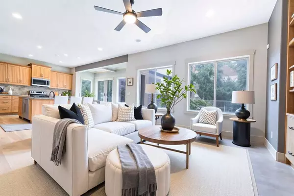 Calgary, AB T3H 5Y4,52 Elmont GN SW