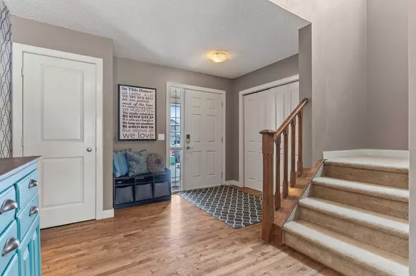 Okotoks, AB T1S 0B6,52 Westmount CIR