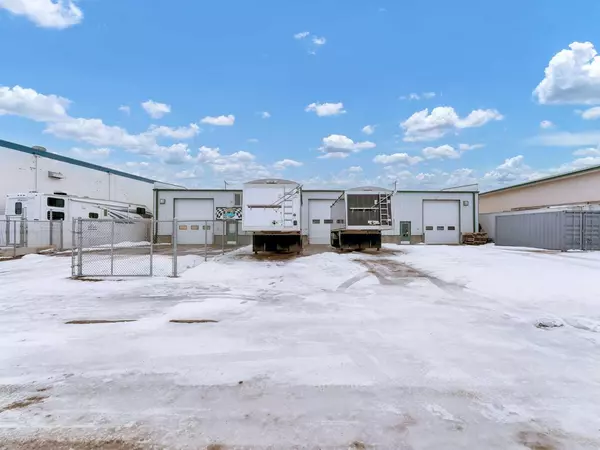 97 South West DR SW, Medicine Hat, AB T1B 4J6