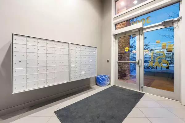 Calgary, AB T3M 2L6,11 Mahogany ROW SE #3311