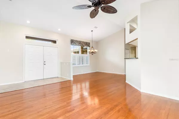 Sarasota, FL 34240,6600 DEERING CIR