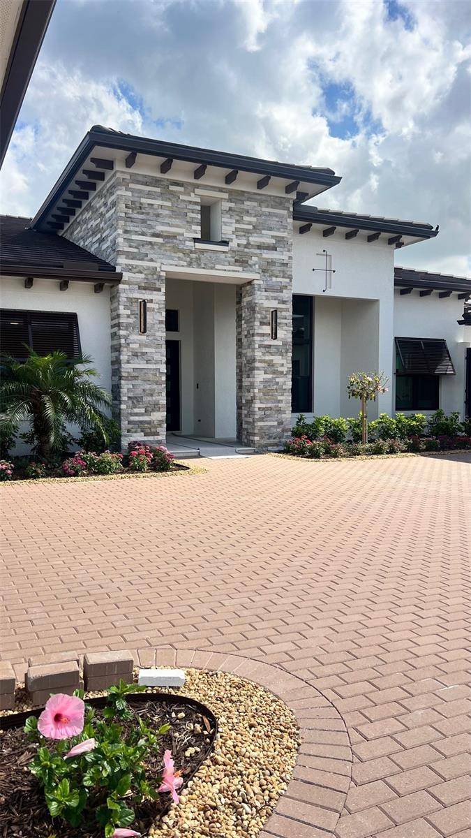 1151 BLUE SHELL LOOP, Sarasota, FL 34240