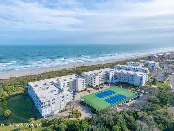 Cape Canaveral, FL 32920,8700 RIDGEWOOD AVE #302B