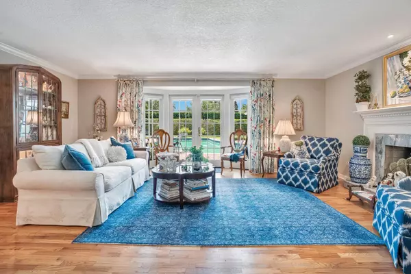 Winter Park, FL 32789,690 WILLIAMS DR