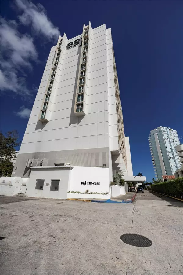 Carolina, PR 00979,6165 AV. ISLA VERDE AVE #1057