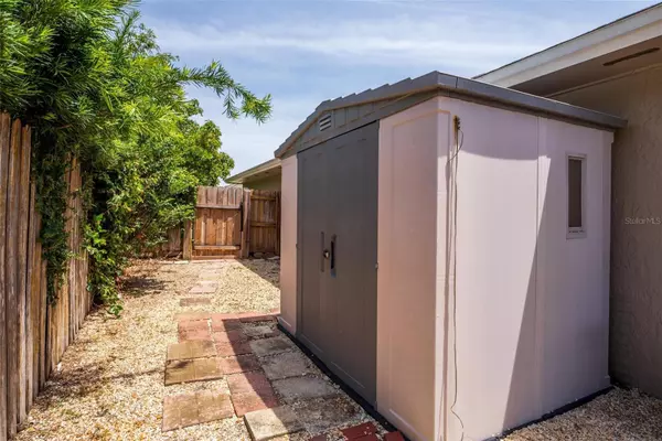 Lake Mary, FL 32746,404 N SUNDANCE DR