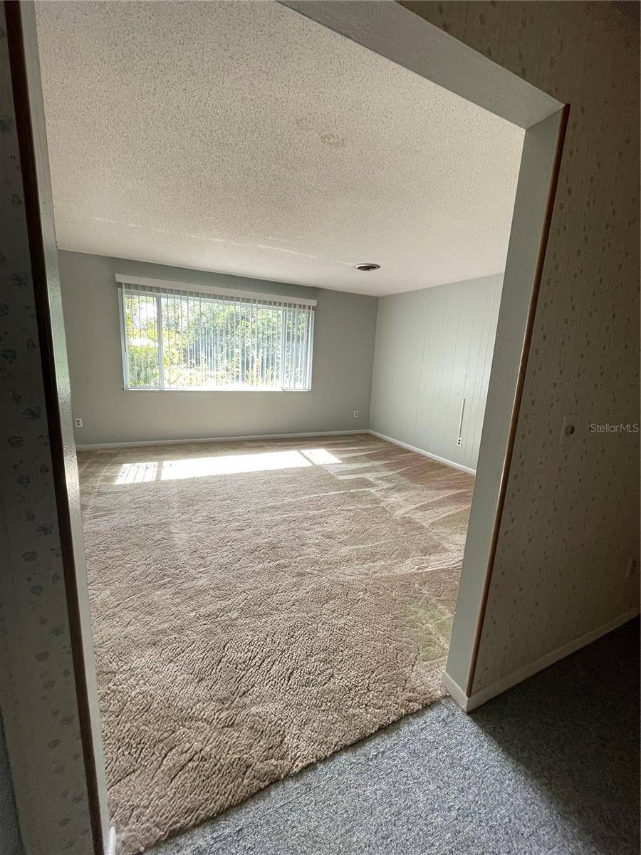 Zephyrhills, FL 33542,39127 7TH AVE