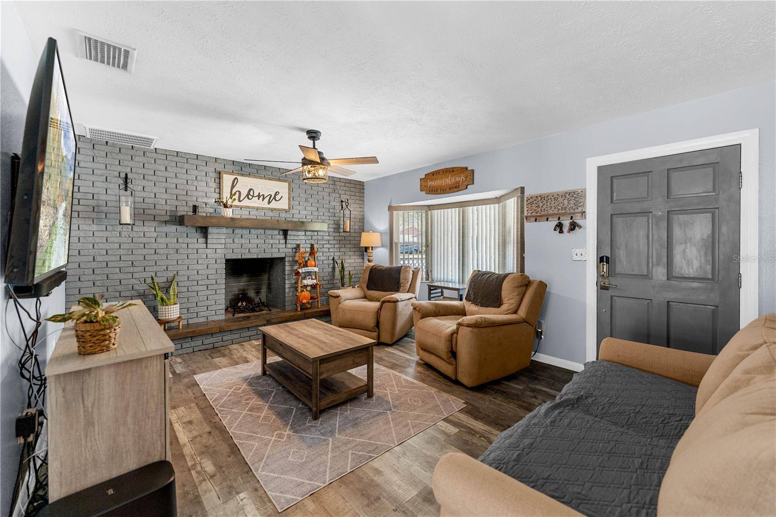 Seffner, FL 33584,1308 OAKHILL ST