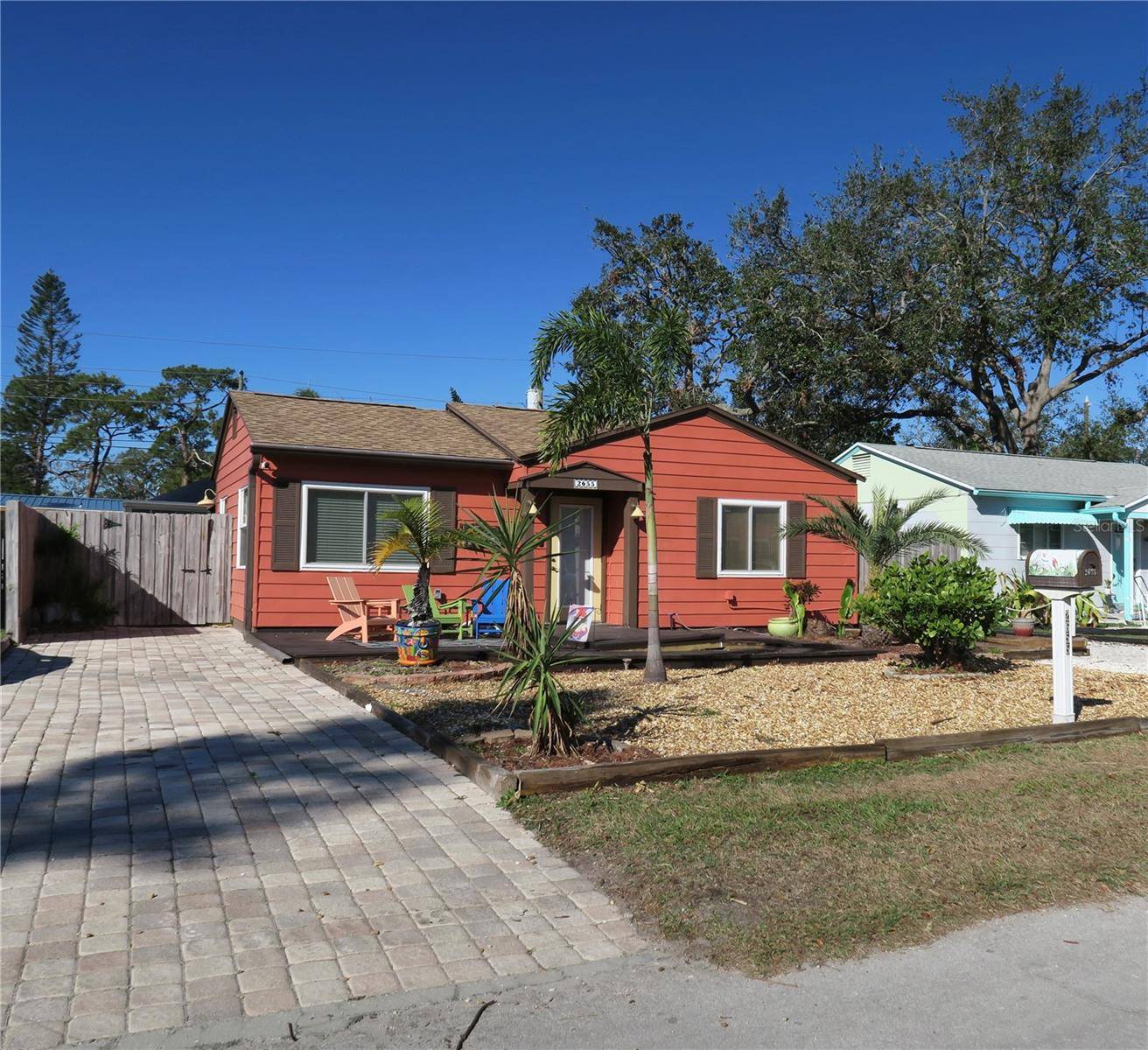 2655 MIRIAM ST S, Gulfport, FL 33711