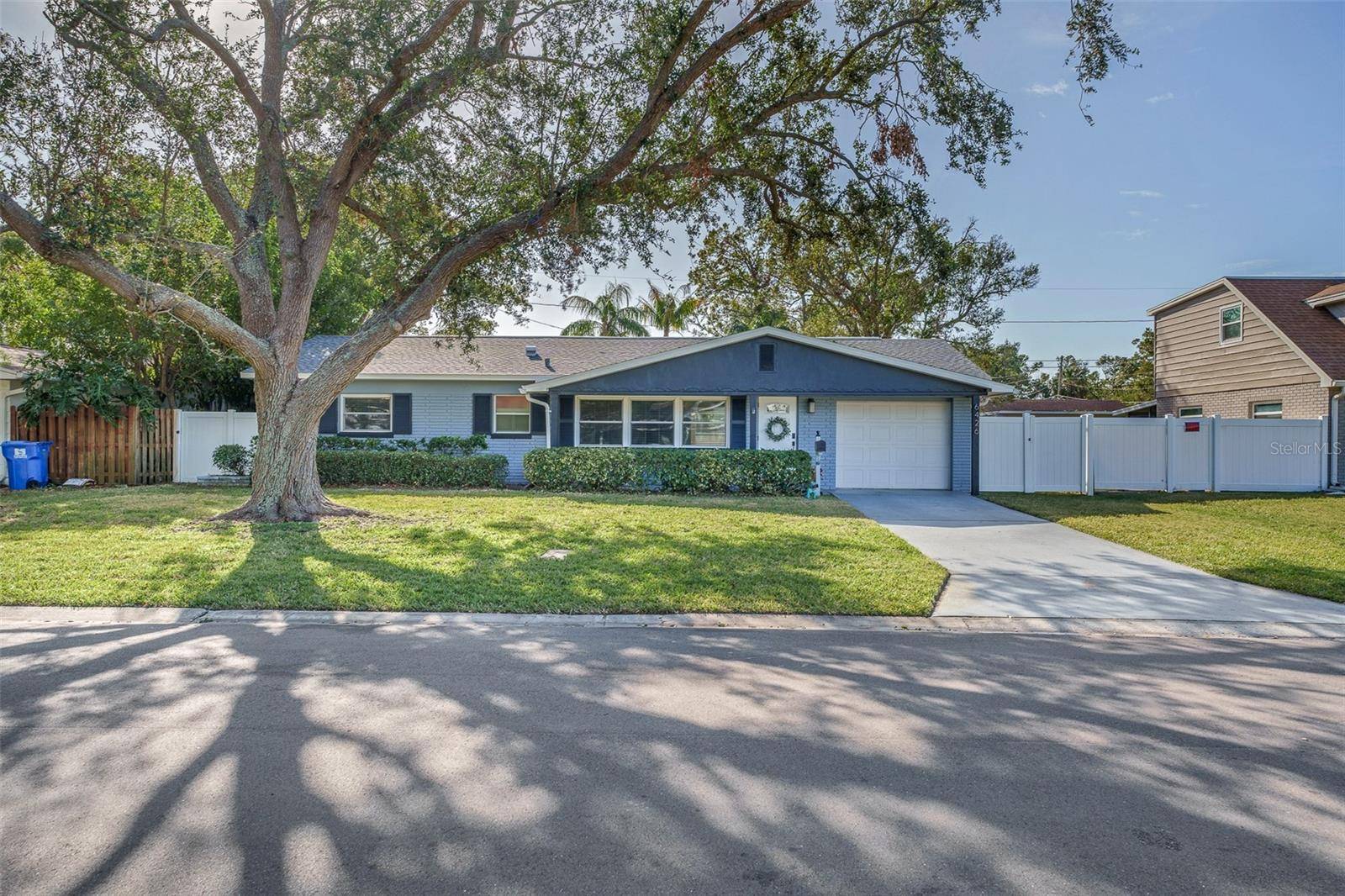 6426 29TH AVE N, St Petersburg, FL 33710