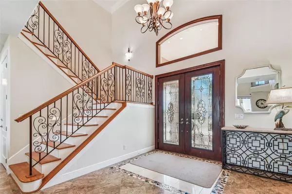 Clearwater Beach, FL 33767,162 DEVON DR