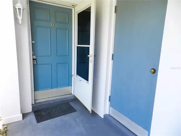 Largo, FL 33771,210 BRANDY WINE DR #210