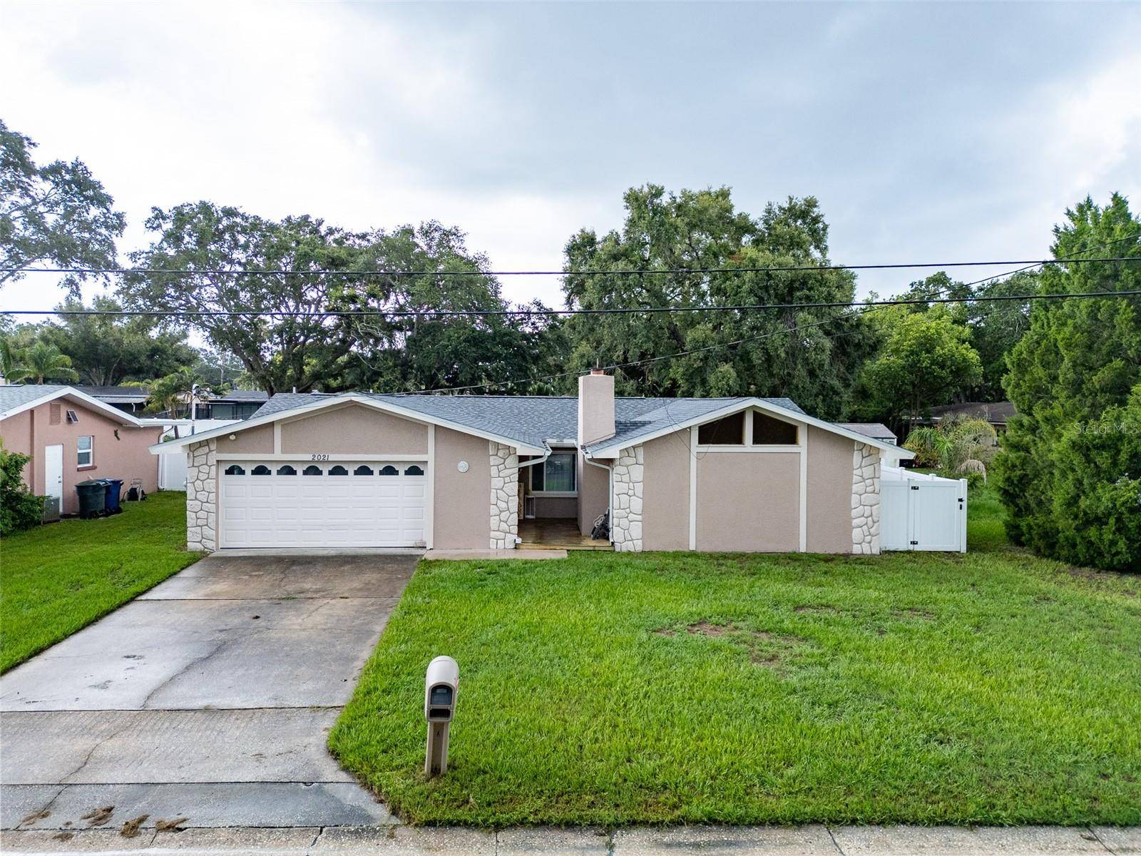 2021 VALLEY DR, Dunedin, FL 34698