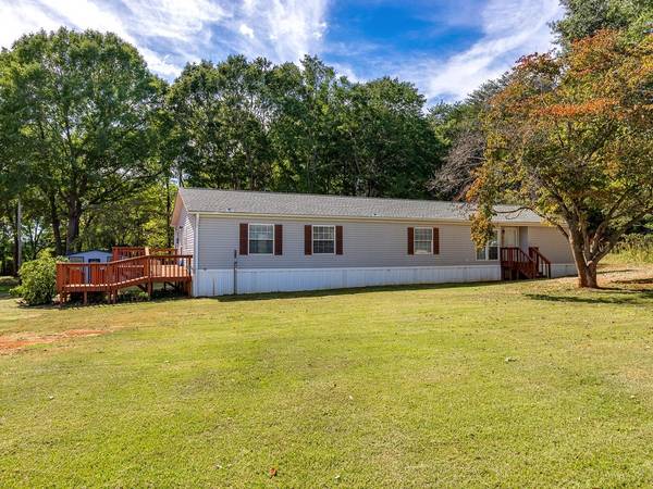 Wellford, SC 29385,794 Neighborhood Rd