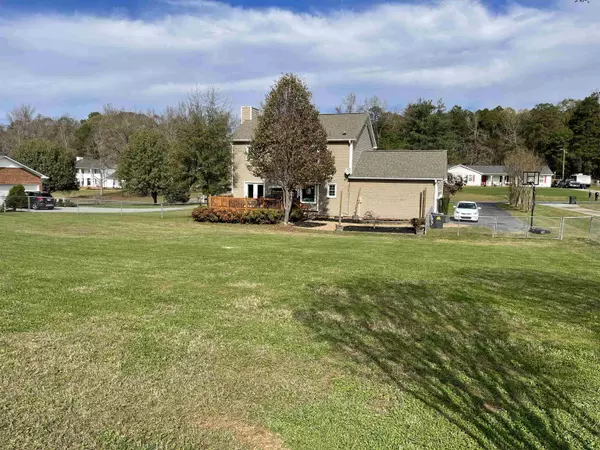 Chesnee, SC 29323,33 Dorchester