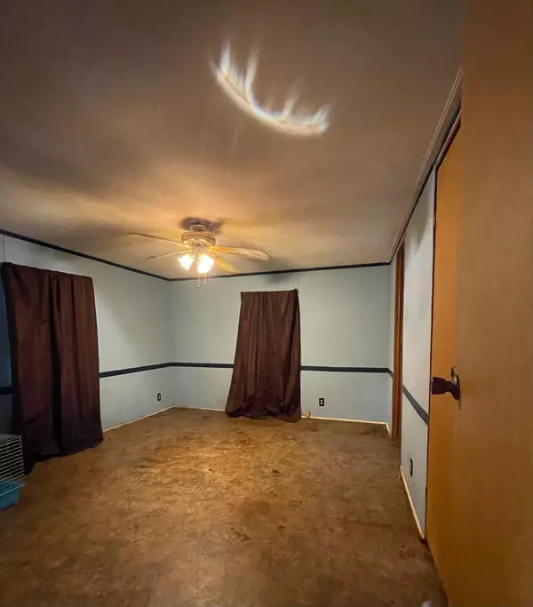Taylors, SC 29687,101 Darby Place