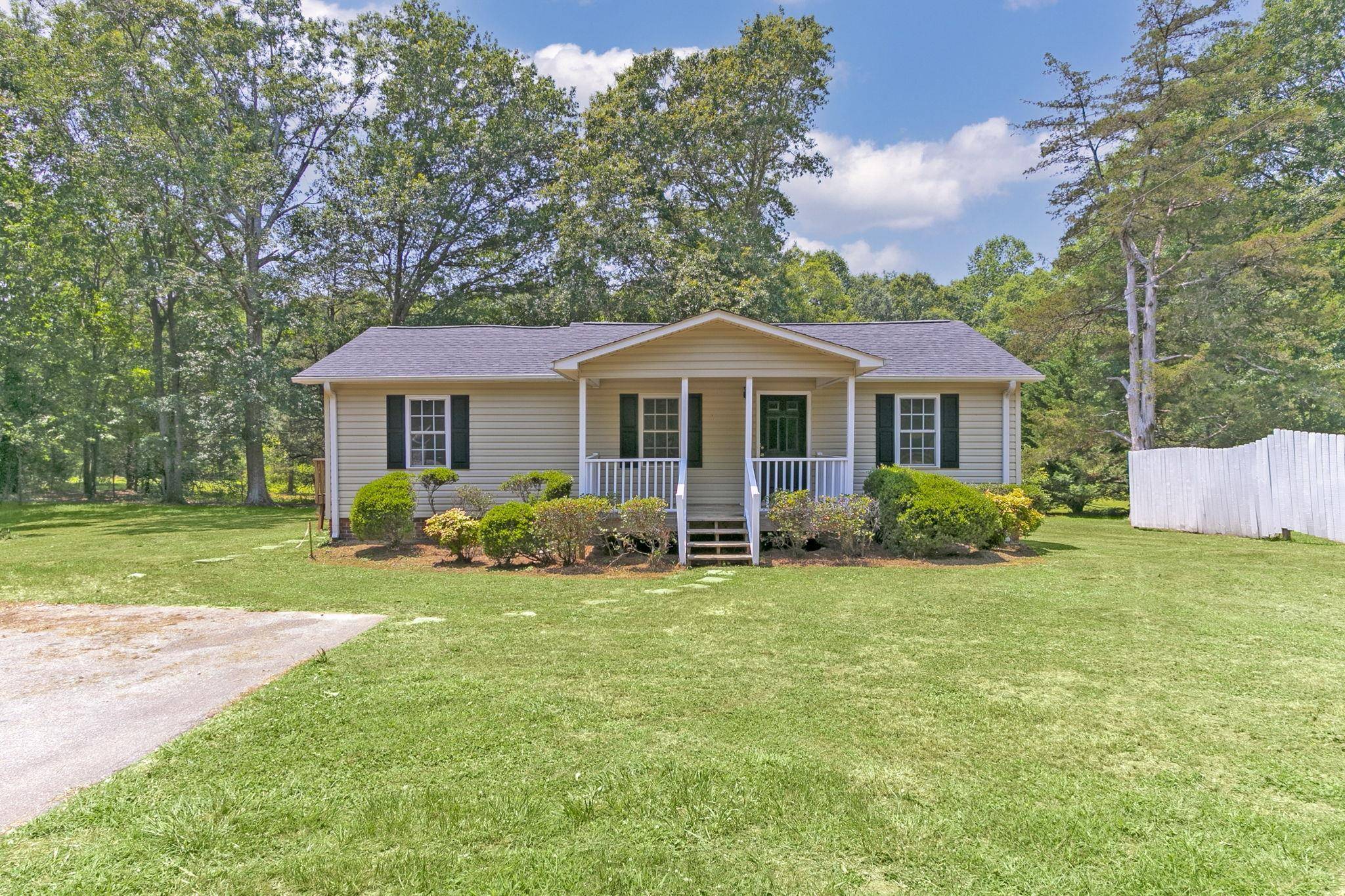 216 Black Snake RD, Easley, SC 29640-9654