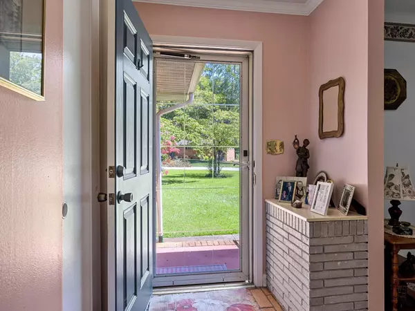 Greenville, SC 29615,24 Vicki Circle