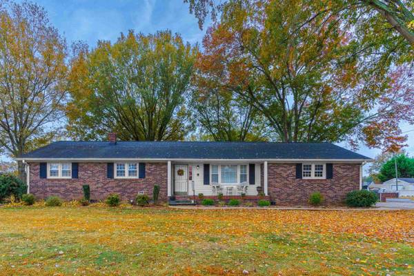 101 Birch Ln., Roebuck, SC 29376-2801