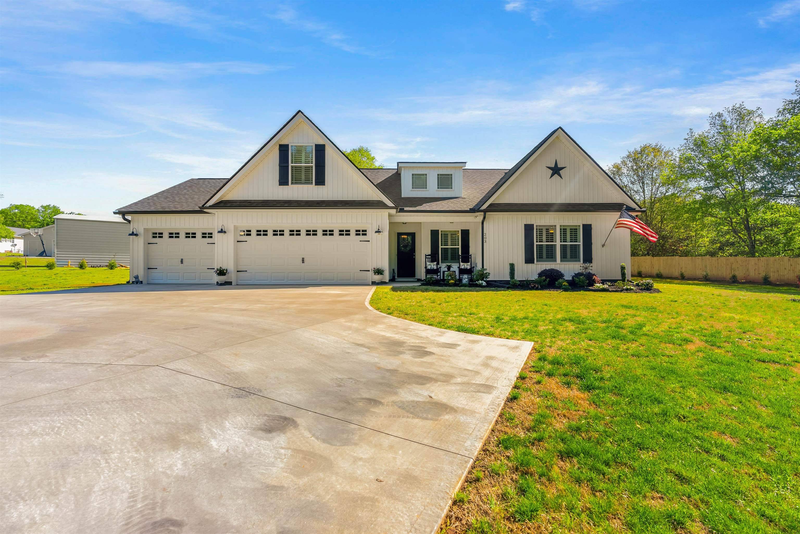 203 Plemmons RD, Lyman, SC 29365