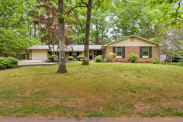 207 Heather DR, Central, SC 29630