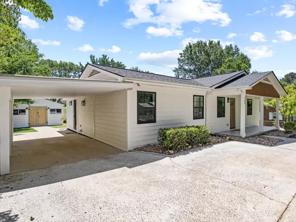 Landrum, SC 29356,105 S Edgewood AVE