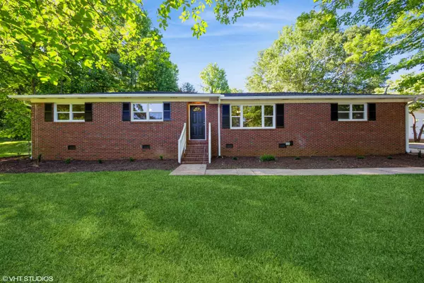 7 Mark DR, Greenville, SC 29611