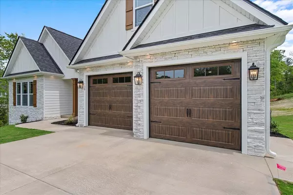 Marietta, SC 29661-0000,138 Eagles Crest DR