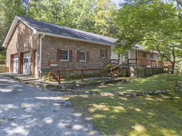 Landrum, SC 29356,280 Dug Hill RD