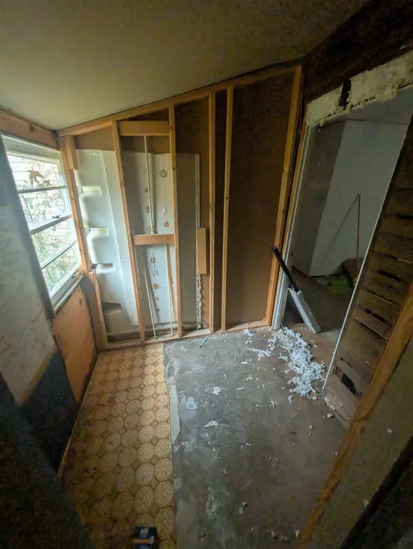 Starr, SC 29684,225 Mccoy Dr